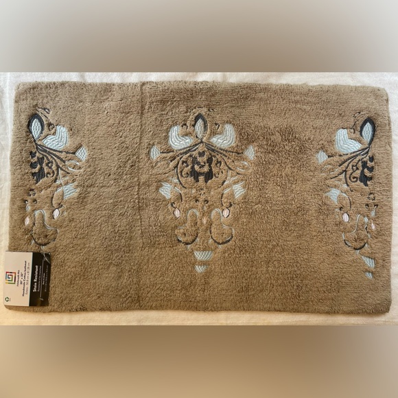 Blue Accent 20" × 32"
Handmade Cotton Bathmat Bathroom Rug - Picture 1 of 5